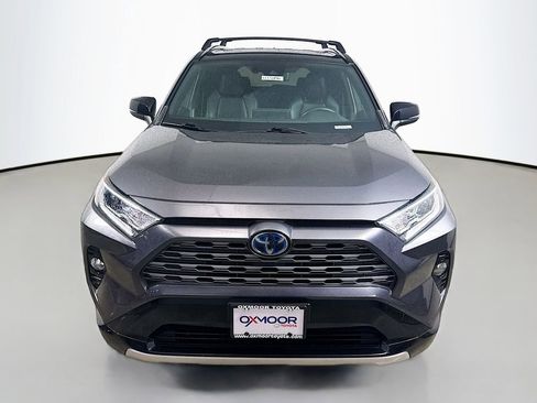 Used 2019 Toyota RAV4 XSE image 2