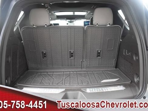 Used 2024 Chevrolet Tahoe Z71 w/ Luxury Package AWD/4WD image 10