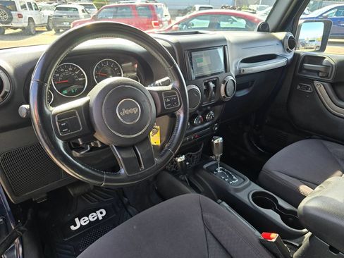 Used 2013 Jeep Wrangler Sport AWD/4WD image 15