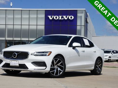 Used 2020 Volvo S60 T6 Momentum image 1