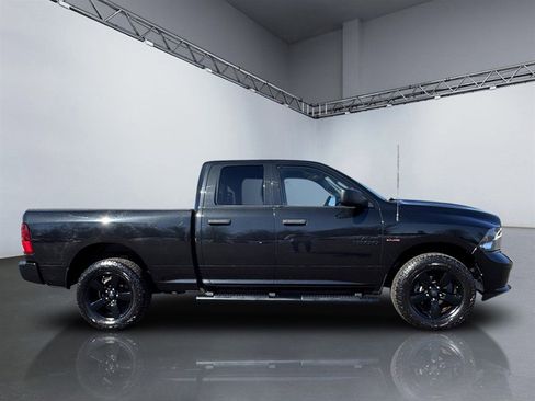 Used 2017 RAM 1500 Express w/ Black Ram 1500 Express Group image 2