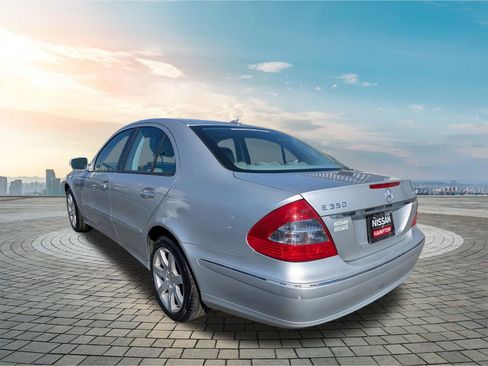 Used 2007 Mercedes-Benz E 350 4MATIC Sedan image 7