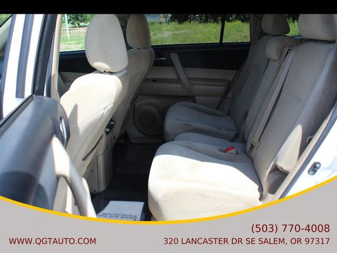 Used 2011 Toyota Highlander 2WD w/ Tech Pkg image 14