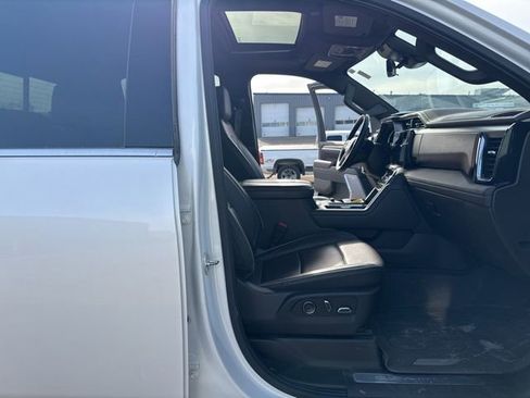 Used 2024 GMC Sierra 2500 Denali w/ Denali Reserve Package image 16
