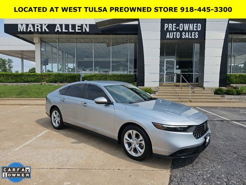 Used 2025 Honda Accord LX image 1
