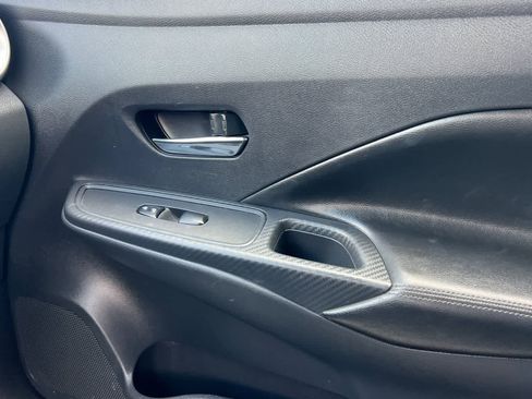 Used 2020 Nissan Versa SV FWD image 19