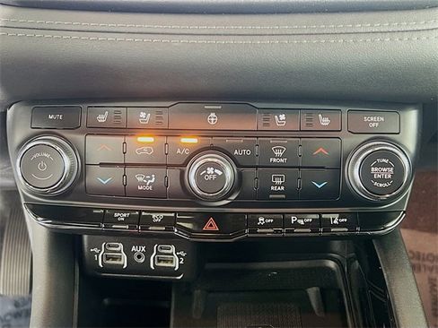 Used 2022 Dodge Durango Citadel image 22