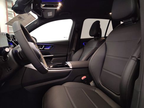 New 2026 Mercedes-Benz GLC 300 image 5