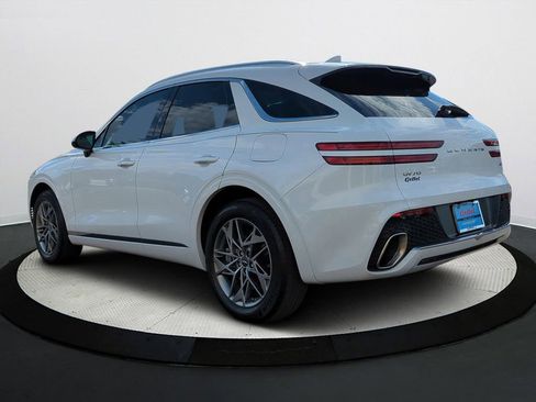 Used 2024 Genesis GV70 2.5T w/ Advanced Package image 6