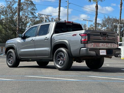 Used 2026 Nissan Frontier PRO-4X AWD/4WD image 3