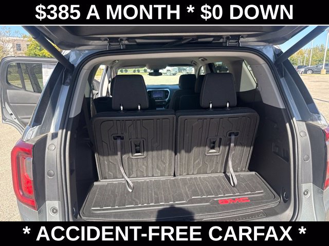 Used 2023 GMC Acadia SLE w/ Driver Convenience Package FWD image 14
