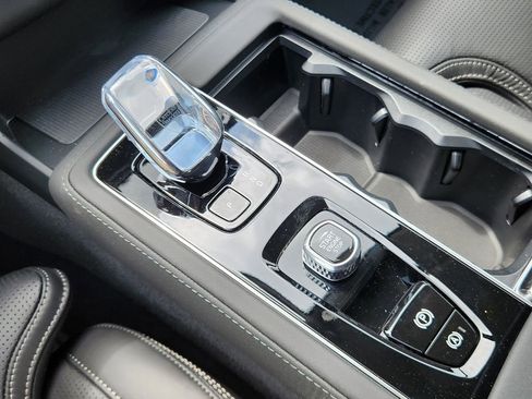 New 2026 Volvo XC90 B6 Ultra w/ Protection Package AWD/4WD image 27