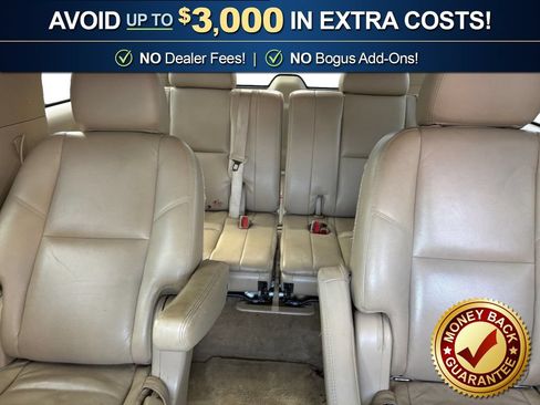 Used 2011 GMC Yukon XL Denali RWD image 21