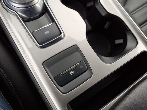 Certified 2024 Ford Edge SEL image 29