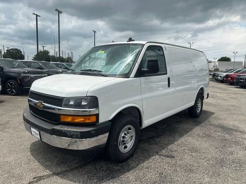 New 2026 Chevrolet Express 2500 w/ Communications Package RWD image 7