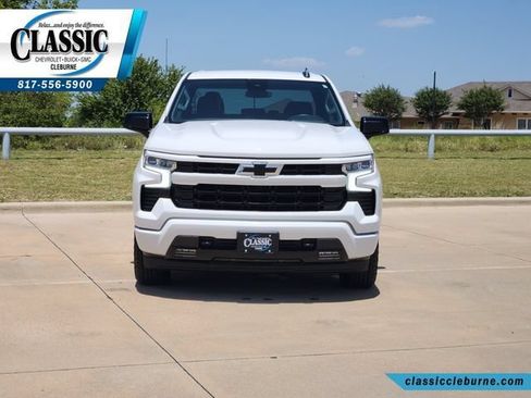 Used 2024 Chevrolet Silverado 1500 RST w/ Z71 Off-Road Package AWD/4WD image 5
