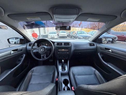 Used 2014 Volkswagen Jetta SE image 39