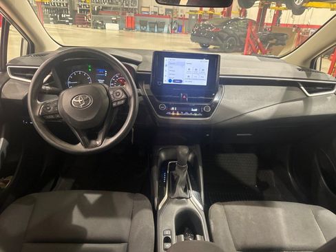 Certified 2023 Toyota Corolla LE FWD image 40