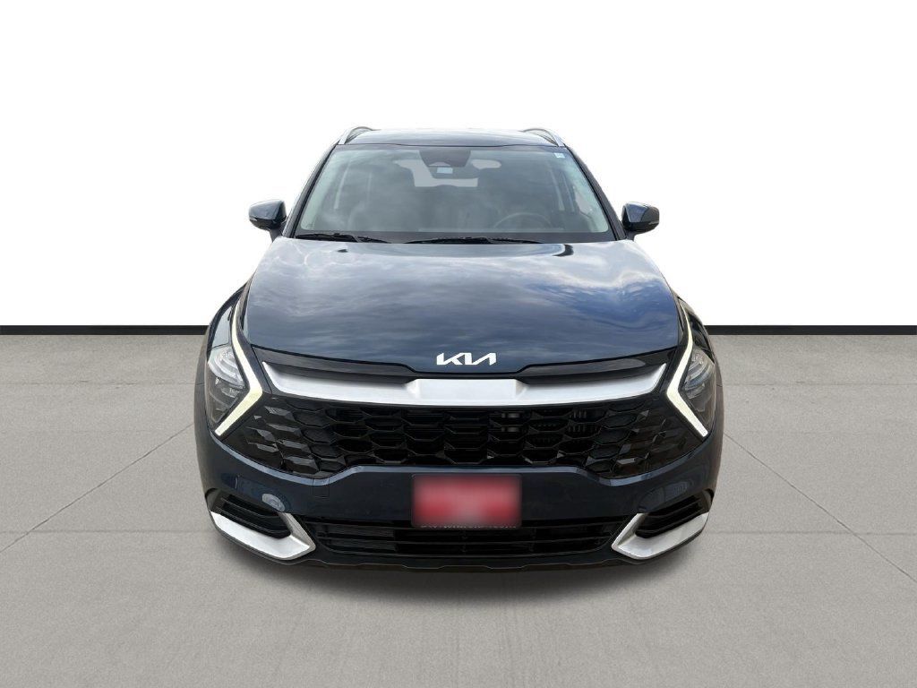 Used 2023 Kia Sportage EX AWD/4WD image 2