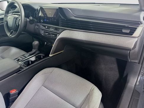 Used 2025 Toyota Camry LE FWD image 30