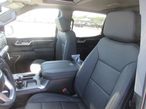 New 2026 GMC Sierra 1500 SLT AWD/4WD image 12