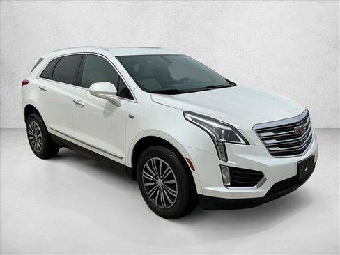 Used 2019 Cadillac XT5 AWD image 3