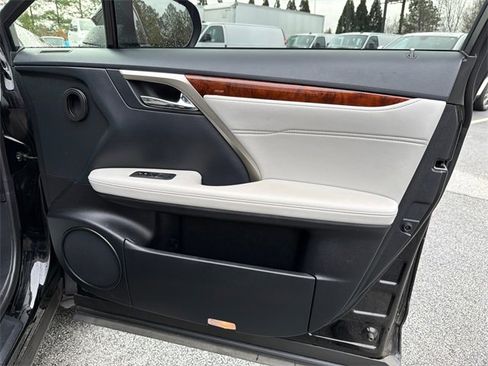 Used 2018 Lexus RX 350L FWD w/ Premium Package image 14