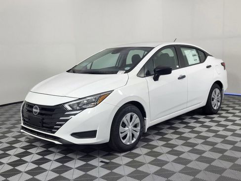 New 2025 Nissan Versa S w/ Trunk Package FWD image 1