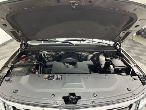 Used 2015 Chevrolet Tahoe LTZ AWD/4WD image 33