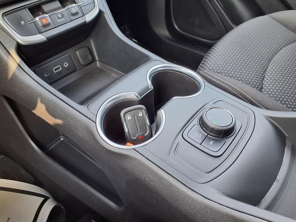 Used 2024 GMC Terrain SLE FWD image 14