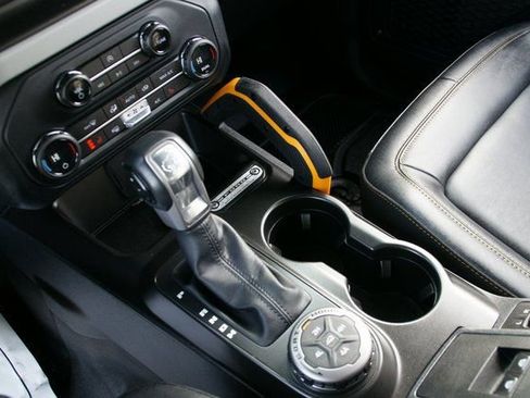 Used 2023 Ford Bronco Badlands w/ Sasquatch Package image 26