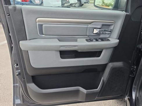 Used 2017 RAM 1500 Big Horn RWD image 24