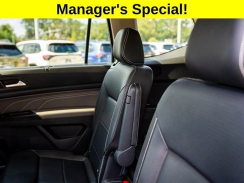 Used 2021 Volkswagen Atlas SE w/ Towing Package image 20
