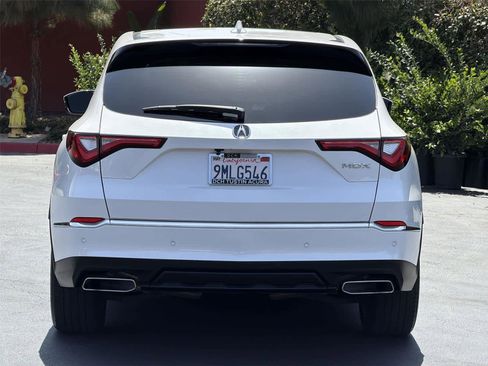 Used 2024 Acura MDX FWD w/ Technology Package image 6