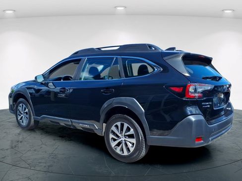 Used 2023 Subaru Outback AWD/4WD image 4