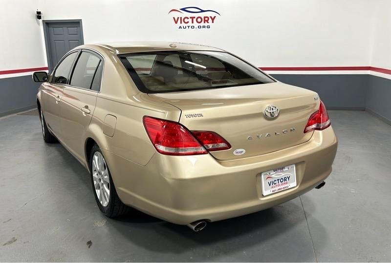 Used 2010 Toyota Avalon XL FWD image 6