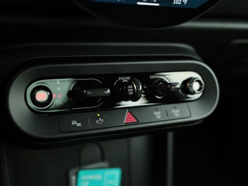 New 2026 MINI Cooper 4-Door Hardtop FWD image 40