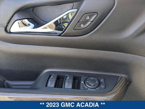 Used 2023 GMC Acadia SLE w/ Elevation Edition image 11