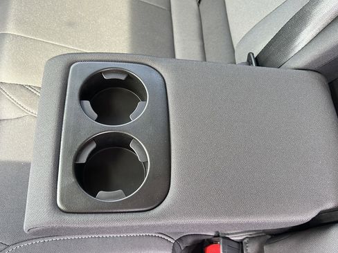 Used 2025 Subaru Crosstrek 2.0i Premium image 27