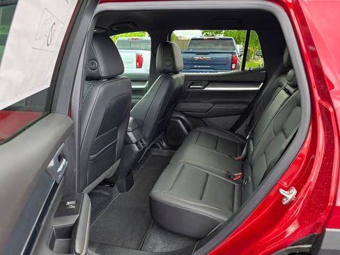 New 2026 GMC Terrain Elevation w/ Elevation Premium Package AWD/4WD image 24