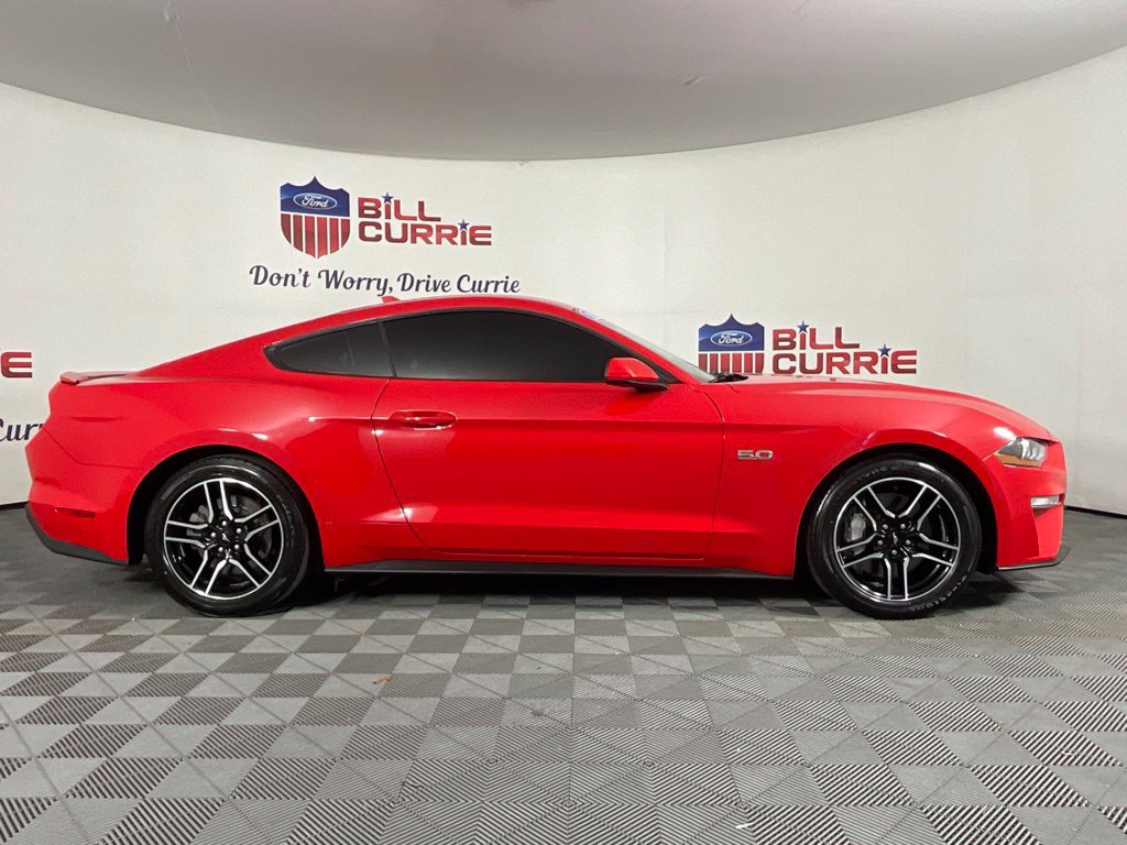 Used 2021 Ford Mustang GT RWD image 2