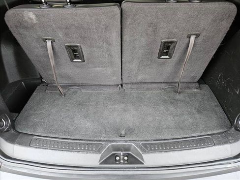 Used 2017 GMC Acadia SLT image 6