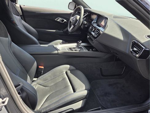Certified 2026 BMW Z4 sDrive30i RWD image 16