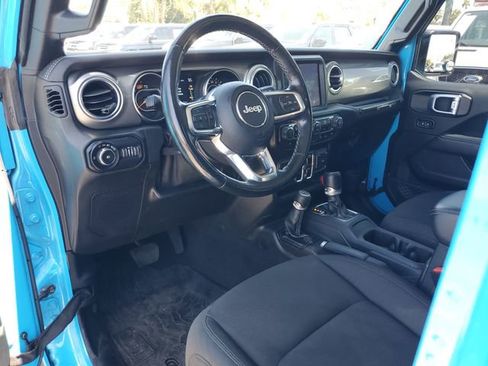 Used 2021 Jeep Wrangler Unlimited Sahara AWD/4WD image 15