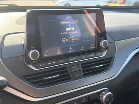 Used 2024 Nissan Altima 2.5 SR image 6