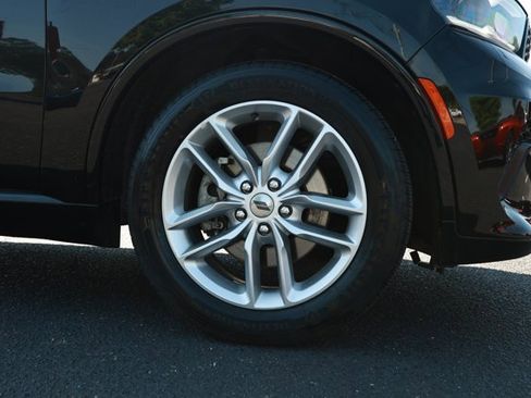 Used 2023 Dodge Durango GT RWD image 5