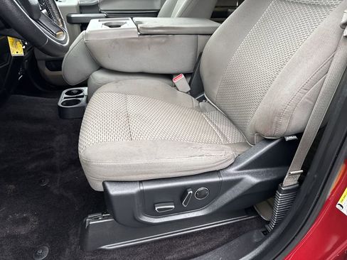 Used 2015 Ford F150 XLT w/ Equipment Group 302A Luxury image 11