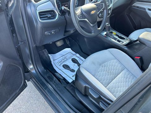 Used 2018 Chevrolet Equinox LS image 10