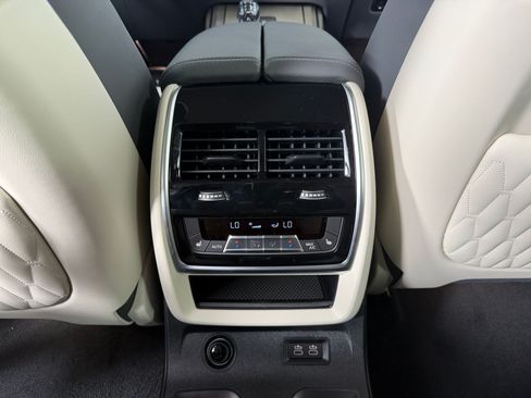 New 2026 BMW ALPINA XB7 AWD/4WD image 31