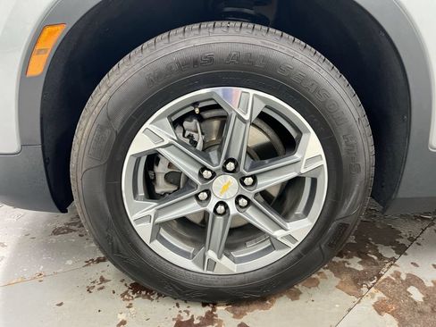 Used 2023 Chevrolet Blazer LT FWD image 26